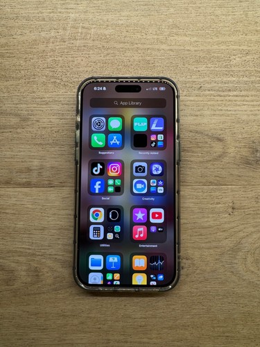 Iphone pro max - 15,